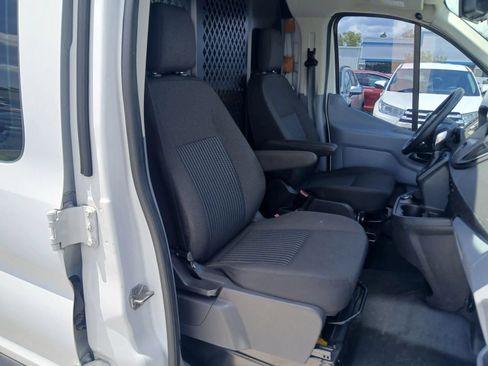 Used 2017 Ford Transit 250 130 Low Roof w/ Exterior Upgrade Package RWD image 17