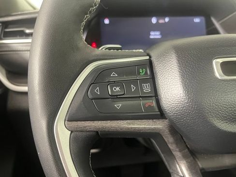 Used 2024 Jeep Grand Cherokee Limited AWD/4WD image 21