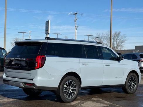 Certified 2025 Ford Expedition Max Platinum image 51