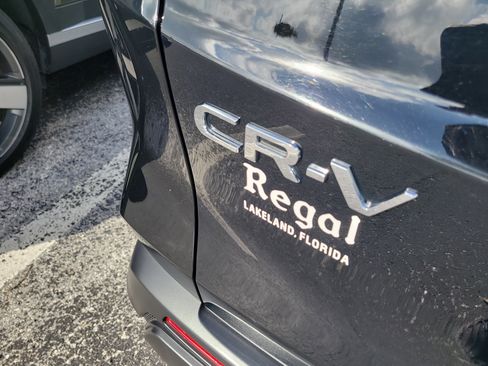Used 2025 Honda CR-V EX image 9