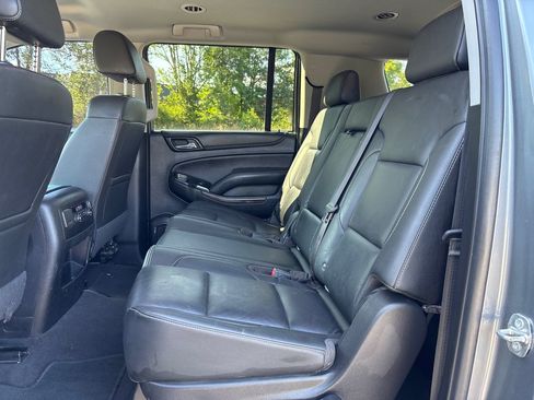 Used 2020 Chevrolet Suburban LT AWD/4WD image 13