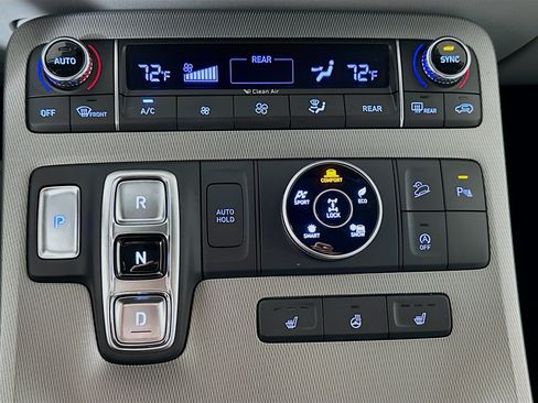 Used 2021 Hyundai Palisade SEL w/ Premium Package AWD/4WD image 17