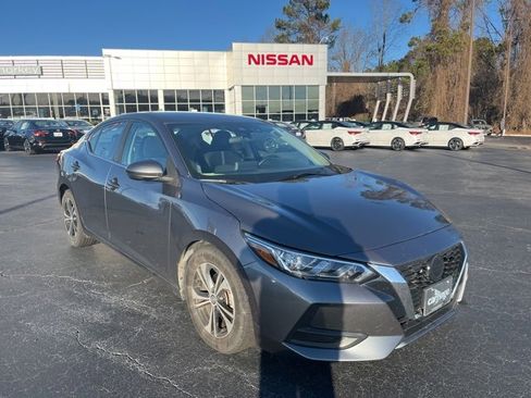 Used 2020 Nissan Sentra SV image 1