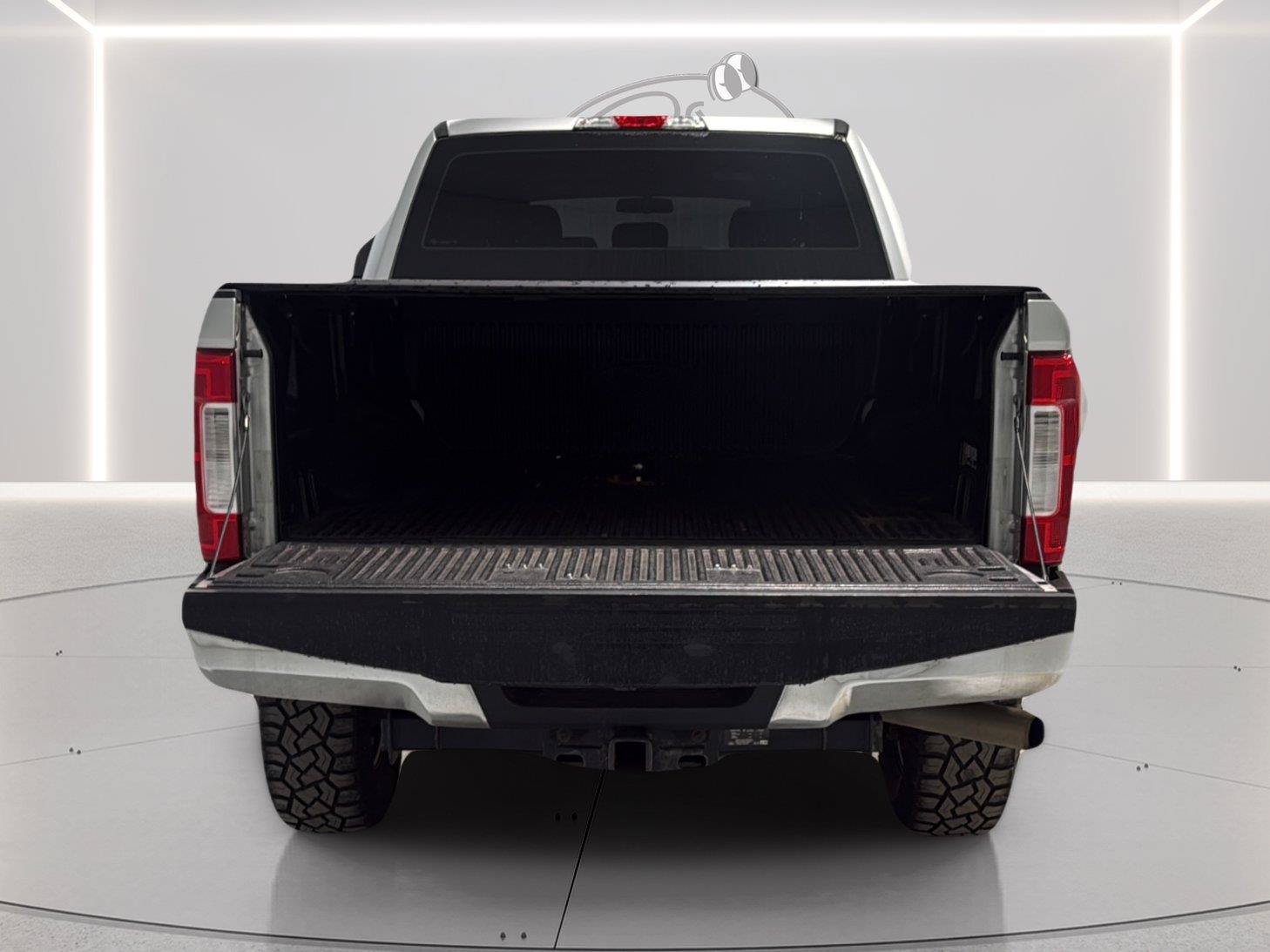 Used 2019 Ford F250 XL w/ STX Appearance Package AWD/4WD image 9