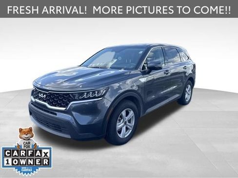 Used 2023 Kia Sorento LX FWD image 1
