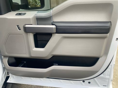 Used 2020 Ford F350 XLT w/ XLT Premium Package image 26