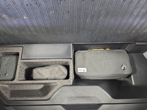 Used 2025 Rivian R1S Adventure AWD/4WD image 14
