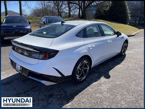 New 2026 Hyundai Sonata SEL FWD image 7