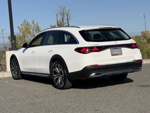 Used 2025 Mercedes-Benz E 450 4MATIC All-Terrain Wagon image 10