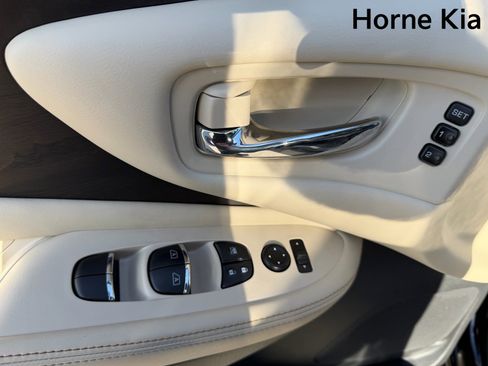 Used 2022 Nissan Murano Platinum w/ Cargo Package FWD image 22
