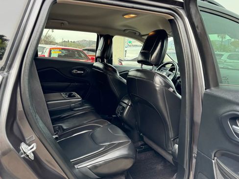 Used 2016 Jeep Cherokee High Altitude image 19
