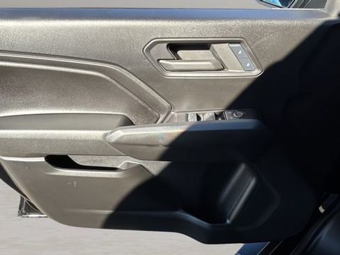 Used 2024 Chevrolet Colorado Trail Boss w/ Advanced Trailering Package image 17