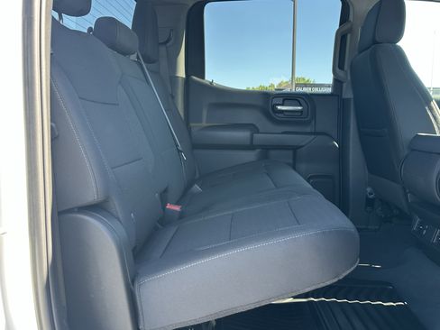 Used 2025 Chevrolet Silverado 1500 Custom Trail Boss AWD/4WD image 15