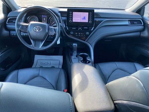 Used 2023 Toyota Camry SE image 5