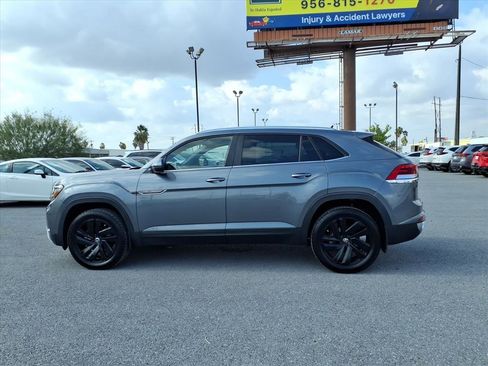 Used 2023 Volkswagen Atlas Cross Sport SE image 5