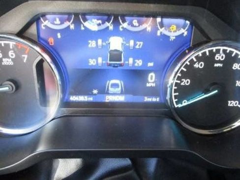 Used 2022 Ford F150 XLT w/ Equipment Group 302A High image 10