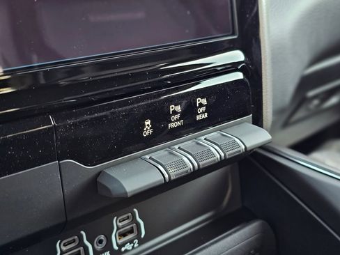 New 2026 RAM 1500 Laramie RWD image 12
