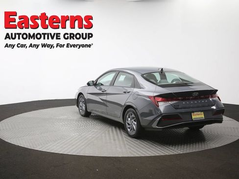 Used 2024 Hyundai Elantra SEL FWD image 63