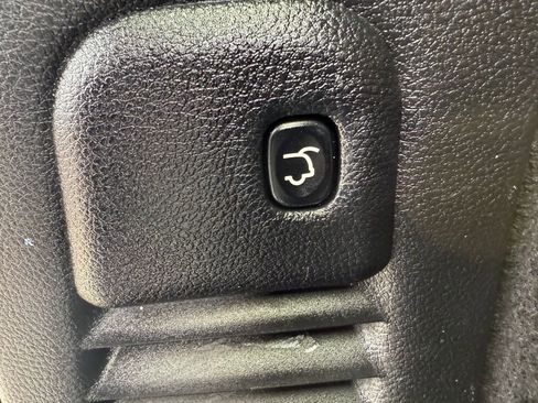 Used 2021 Dodge Durango GT image 35