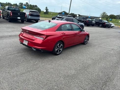 Used 2023 Hyundai Elantra Limited FWD image 41