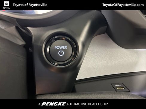Used 2026 Toyota Sienna XSE FWD image 36