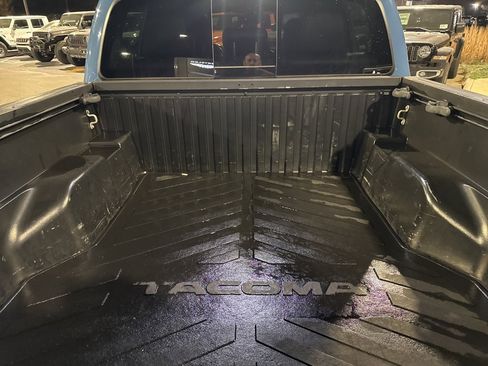 Used 2019 Toyota Tacoma TRD Off-Road image 16