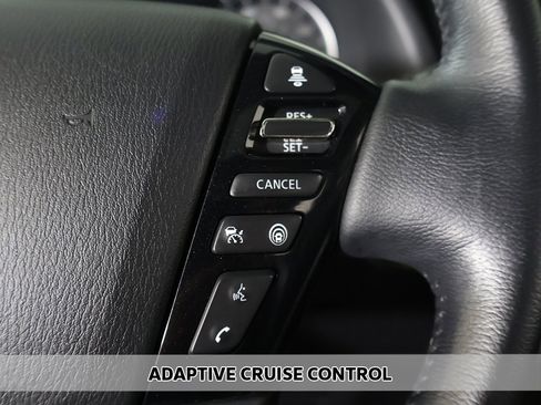 Used 2024 Nissan Armada SL image 5