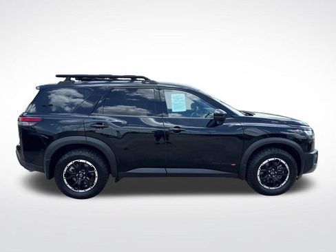 Used 2025 Nissan Pathfinder Rock Creek AWD/4WD image 12