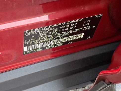Used 2024 Toyota RAV4 LE AWD/4WD image 27