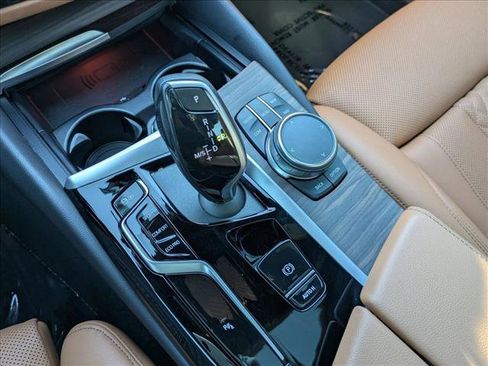 Used 2023 BMW 530i w/ Convenience Package image 12