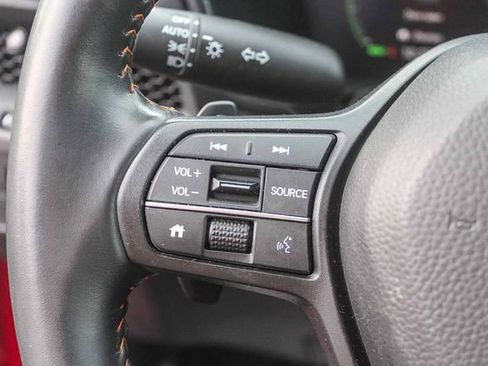 Used 2025 Honda CR-V Sport image 32