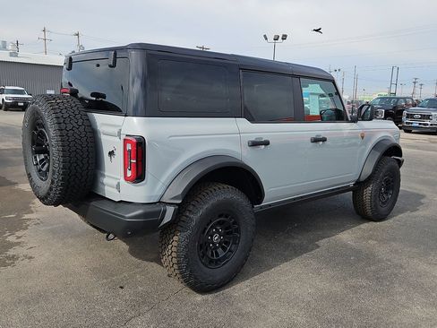 New 2026 Ford Bronco Badlands AWD/4WD image 13