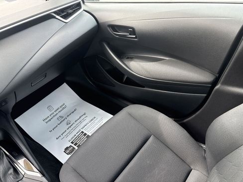 Used 2023 Toyota Corolla LE image 15