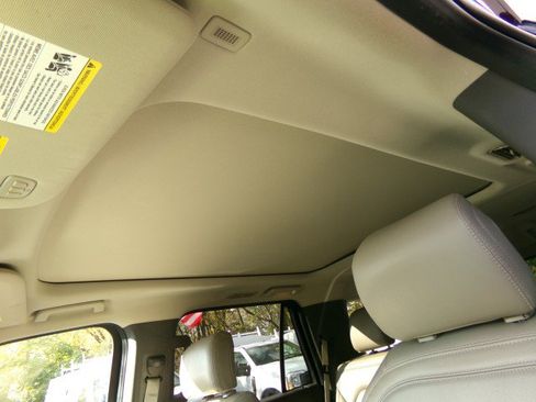 Used 2020 Ford Expedition Limited w/ Equipment Group 302A image 29