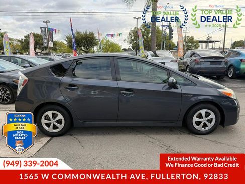 Used 2013 Toyota Prius Three image 14