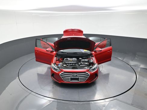 Used 2018 Hyundai Elantra SEL image 12