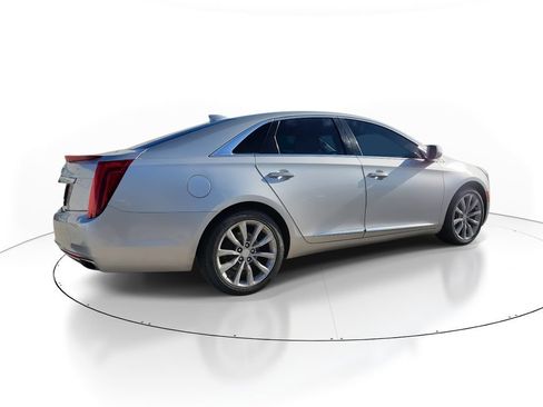 Used 2017 Cadillac XTS Luxury FWD image 4