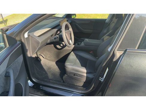 Used 2026 Tesla Model Y Long Range AWD/4WD image 5