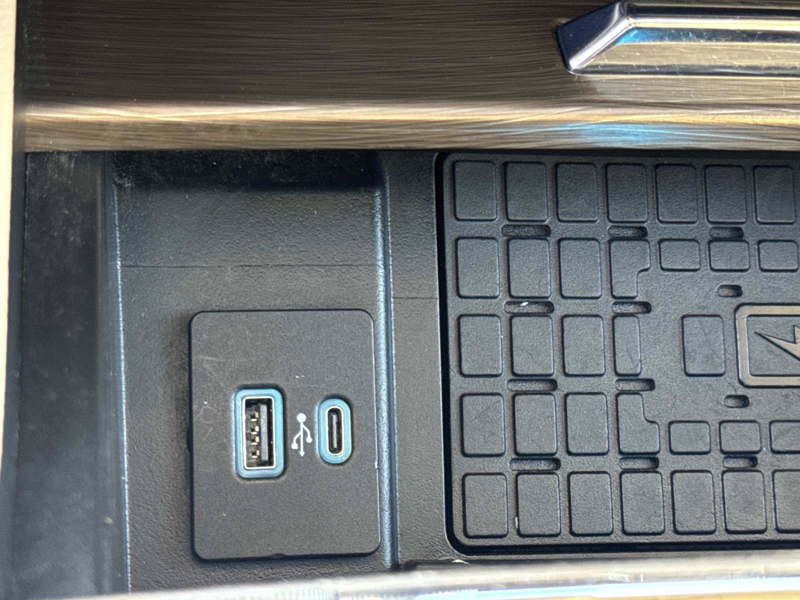 Used 2024 Ford Expedition Limited RWD image 23