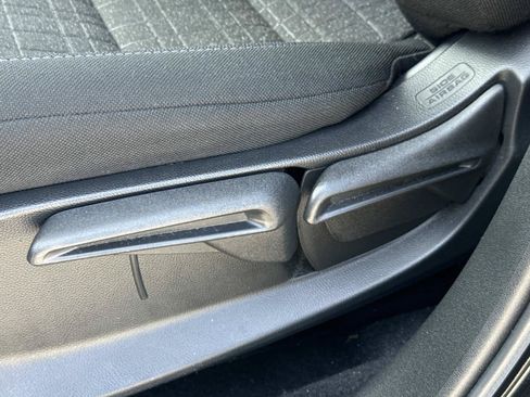Used 2024 Honda HR-V LX image 28