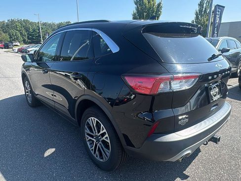 Used 2020 Ford Escape SEL image 5