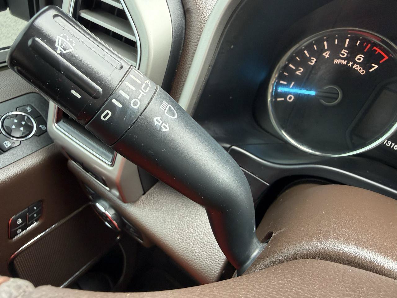 Used 2019 Ford F150 King Ranch w/ Equipment Group 601A Luxury AWD/4WD image 26