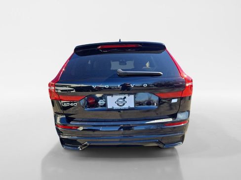 Certified 2023 Volvo XC60 T8 Ultimate w/ Protection Package Premier image 4