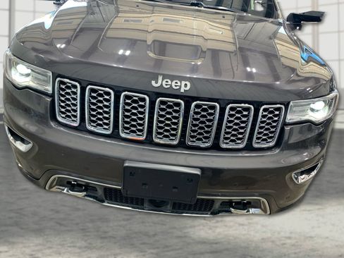 Used 2018 Jeep Grand Cherokee Overland image 22