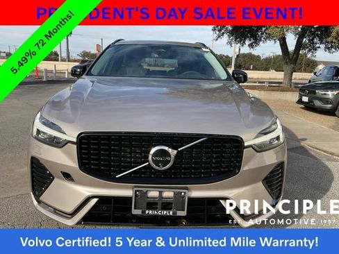 Certified 2024 Volvo XC60 B5 Plus w/ Climate Package image 3