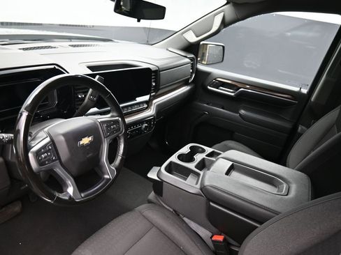 Used 2024 Chevrolet Silverado 1500 LT image 19