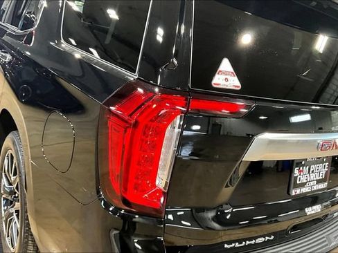 Used 2023 GMC Yukon Denali w/ Denali Reserve Package AWD/4WD image 21