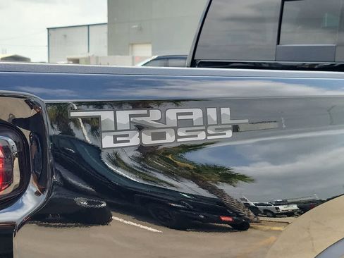 Used 2025 Chevrolet Silverado 2500 LT w/ Trail Boss Package AWD/4WD image 15