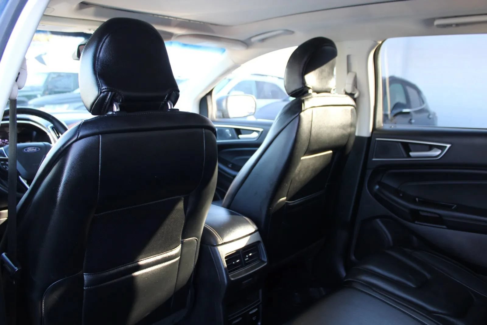 Used 2019 Ford Edge Titanium w/ Equipment Group 301A AWD/4WD image 24