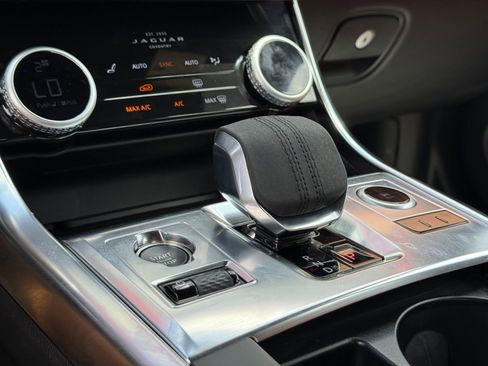Used 2024 Jaguar XF R-Dynamic SE AWD/4WD image 29